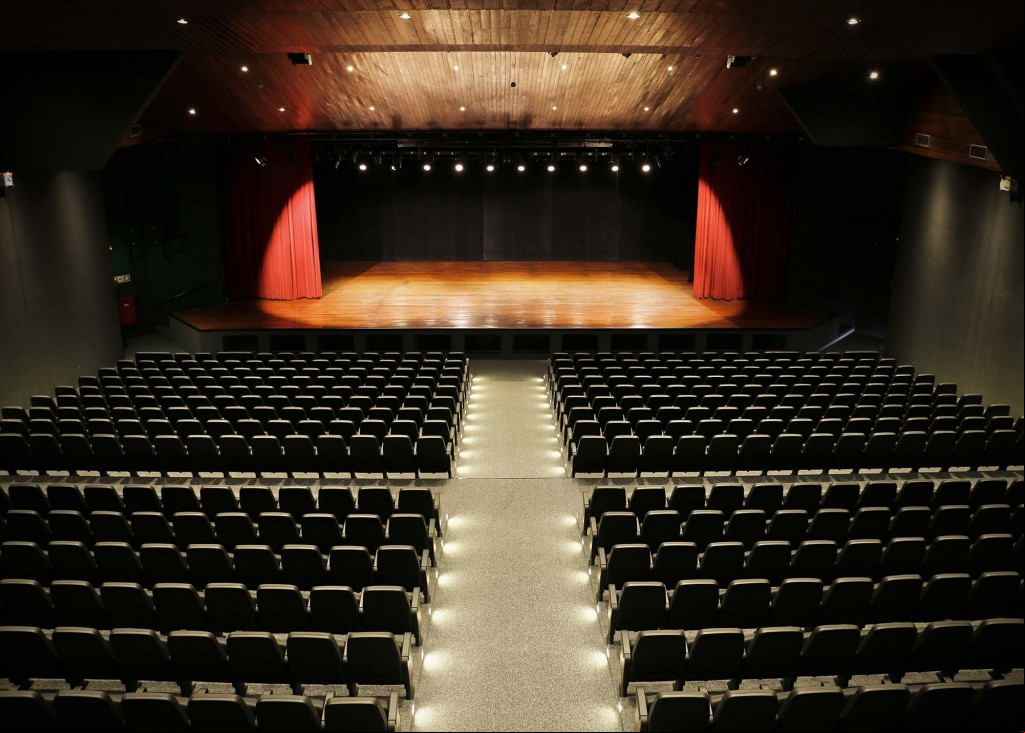 Cultura - Reforma do “Teatro Manoel Lyra” é concluída